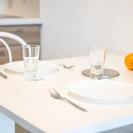 Sun7 Studio -Face Plage- Wifi-Parking -Piscine - Top Pros Servicesconciergerielagrandemotte La Grande-Motte Exterior photo