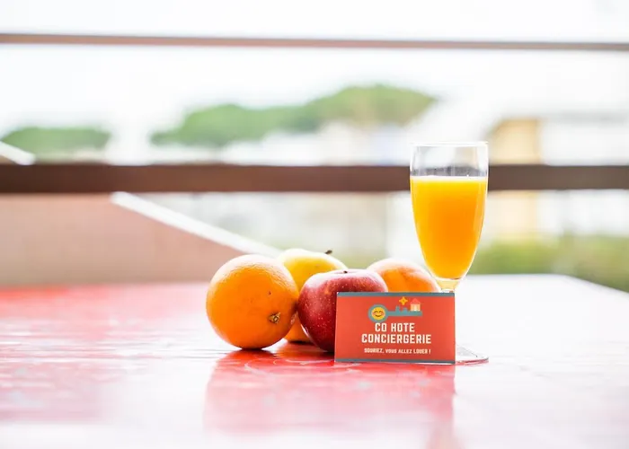 SUN7 STUDIO -FACE PLAGE- WIFI-PARKING -PISCINE - CoHôteConciergerieLaGrandeMotte