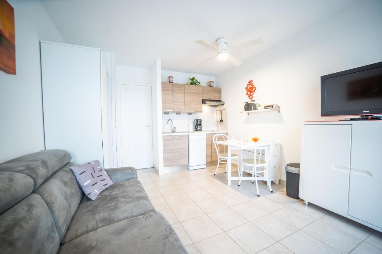 Sun7 -face Plage- Wifi-parking -piscine - Pros Servicesconciergerielagrandemotte Apartment