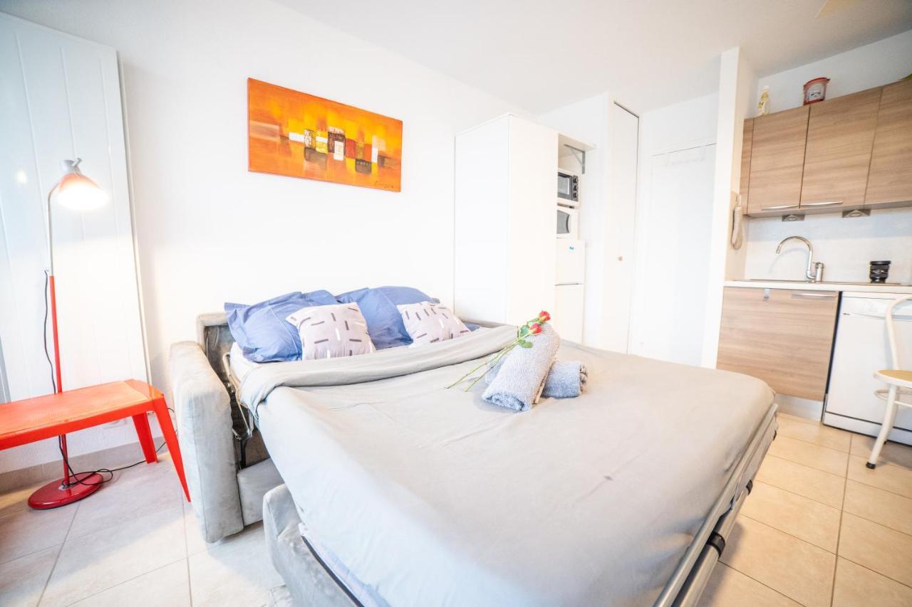 Sun7 -face Plage- Wifi-parking -piscine - Pros Servicesconciergerielagrandemotte Apartment *